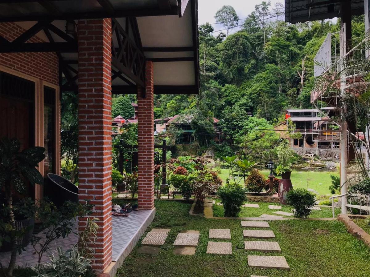 Thomas' Retreat Bukit Lawang Hotel Kültér fotó