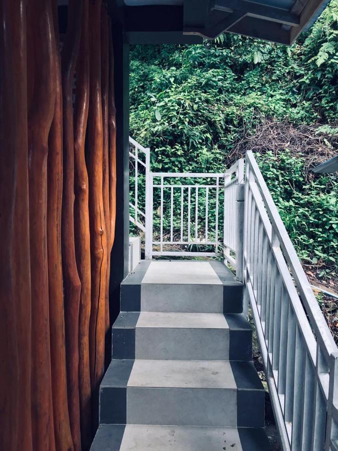 Thomas' Retreat Bukit Lawang Hotel Szoba fotó