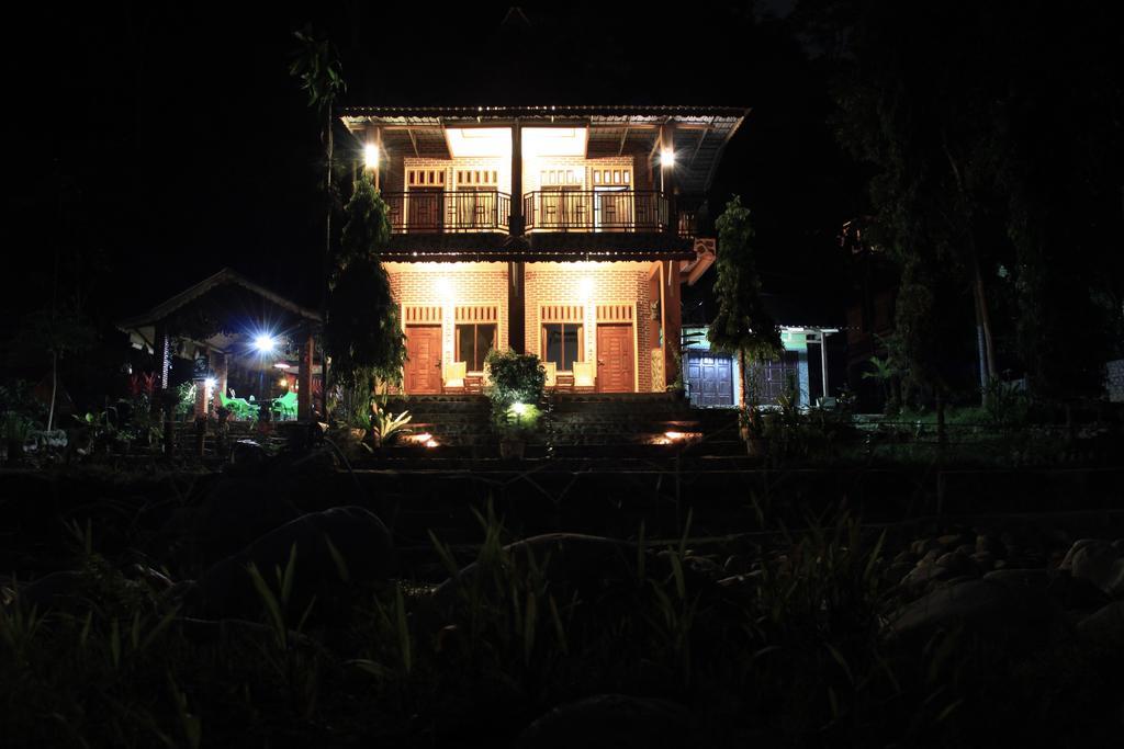 Thomas' Retreat Bukit Lawang Hotel Kültér fotó