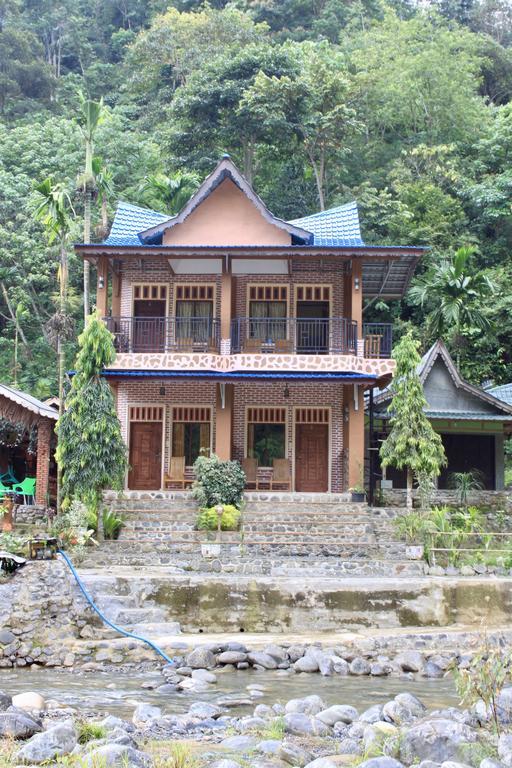 Thomas' Retreat Bukit Lawang Hotel Kültér fotó